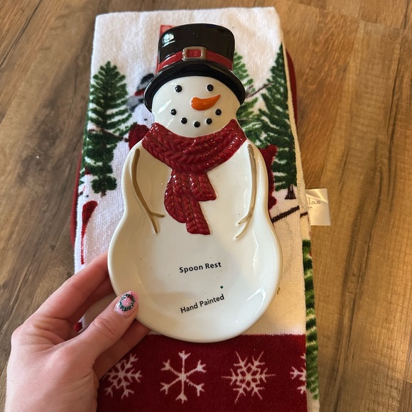 NWTs Snowman kitchen accessories set. - Picture 4 of 6